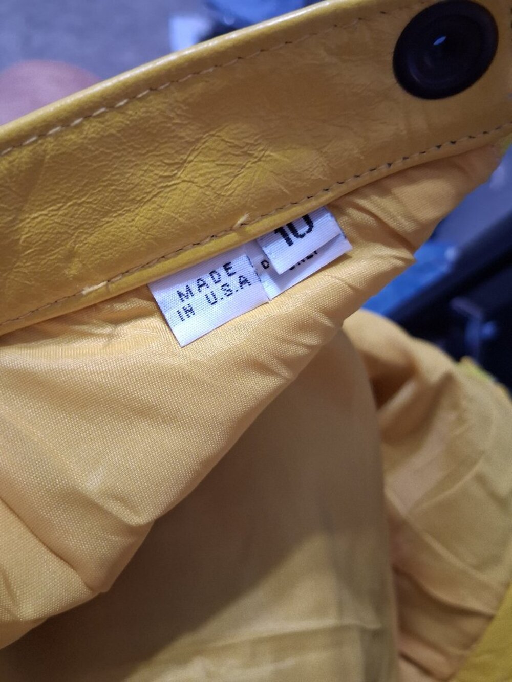 Vintage 80s High Waisted Mustard Yellow Leather Pencil Skirt - Size 10 - Picture 3 of 8